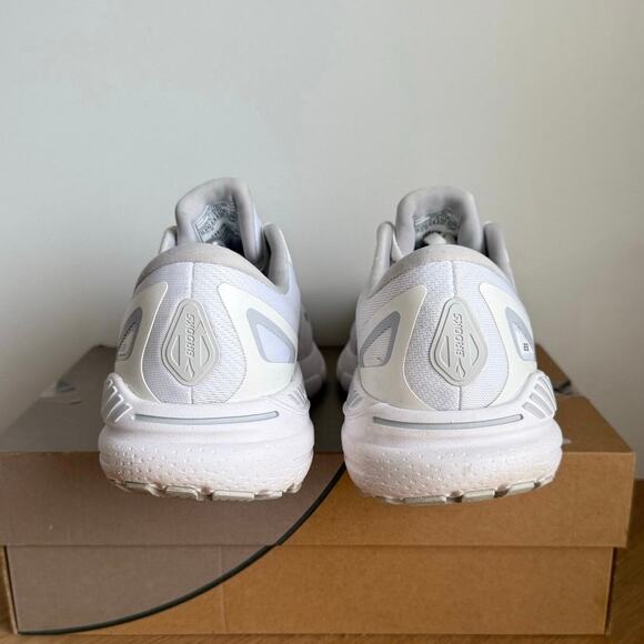 Brooks Adrenaline GTS 23 White/Grey Women Running Sneakers - SZ 10.5 Wide - Picture 3 of 16